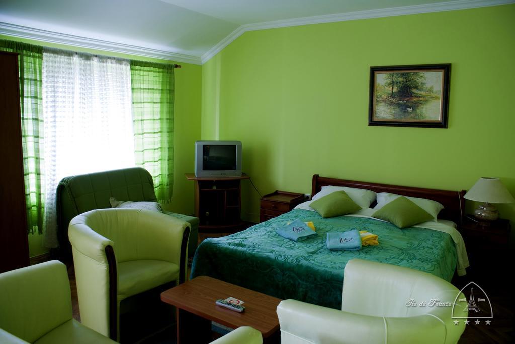Vila Ile de France Novi Sad Extérieur photo