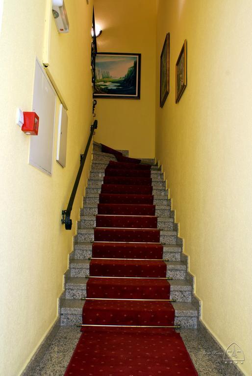 Vila Ile de France Novi Sad Extérieur photo