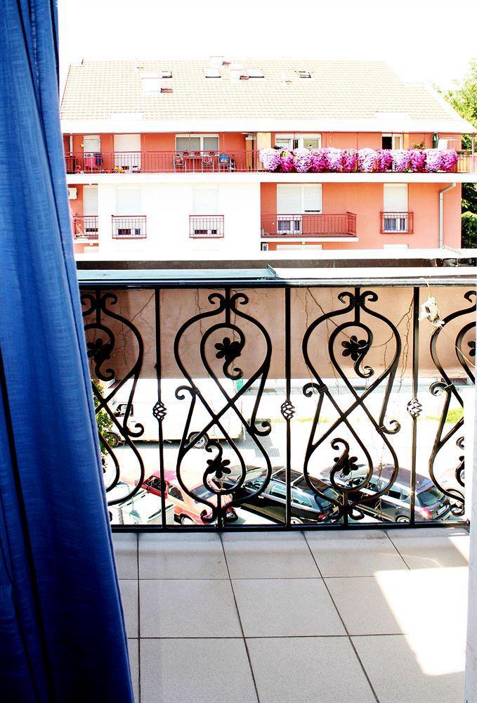 Vila Ile de France Novi Sad Extérieur photo
