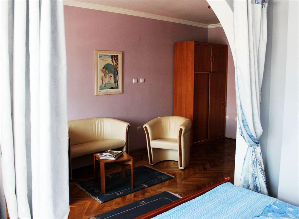 Vila Ile de France Novi Sad Extérieur photo