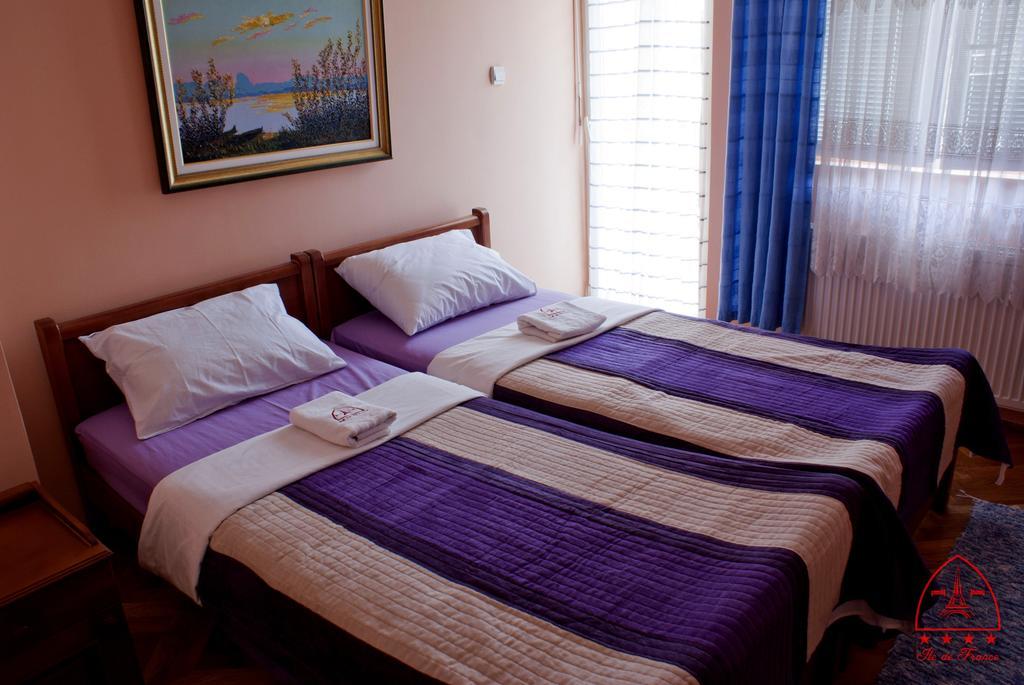 Vila Ile de France Novi Sad Extérieur photo