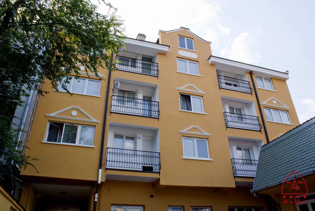 Vila Ile de France Novi Sad Extérieur photo