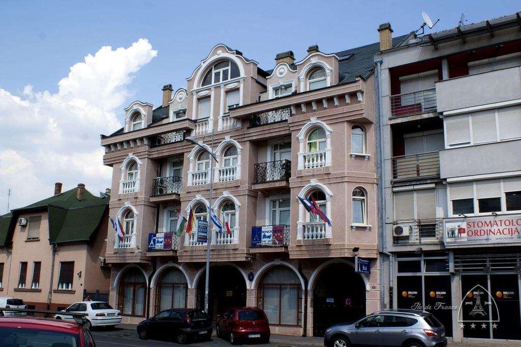 Vila Ile de France Novi Sad Extérieur photo